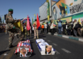 Irã faz desfile militar com 'caixões' de Trump e Netanyahu e batalhão de mulheres com AK-47; VÍDEO