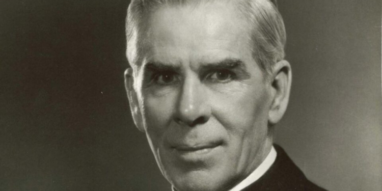 Quem foi Fulton Sheen, o bispo-celebridade que será beatificado por Leão XIV