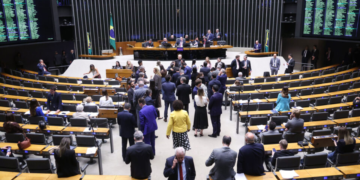 Novo ranking lista os deputados mais alinhados a pautas conservadoras