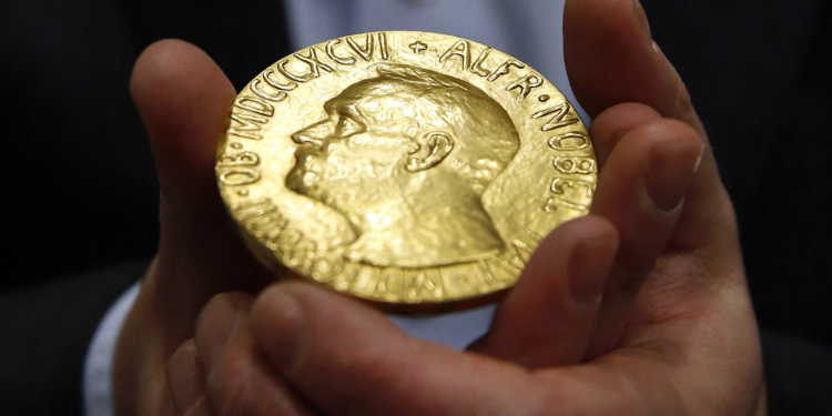 Comitê do Nobel mira quem promove a paz em uma ordem mundial em transformação, diz instituto