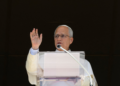 Quem comanda a Igreja Católica durante a recuperação do papa Leão 14 após a cirurgia contra câncer?