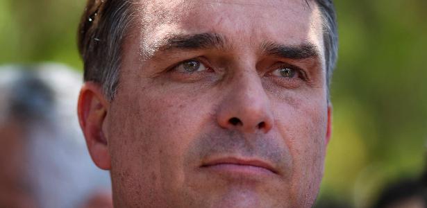 Dani Lima: Campanha de Flávio decide ignorar reportagem sobre pandemia