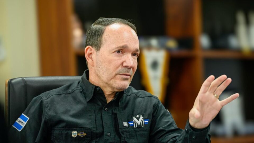 Ministro da Segurança de Bukele diz o que o Brasil pode aprender com El Salvador