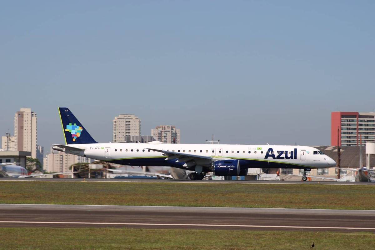 MPT pede R$ 3 milhões à Azul por denúncias de assédio moral organizacional
