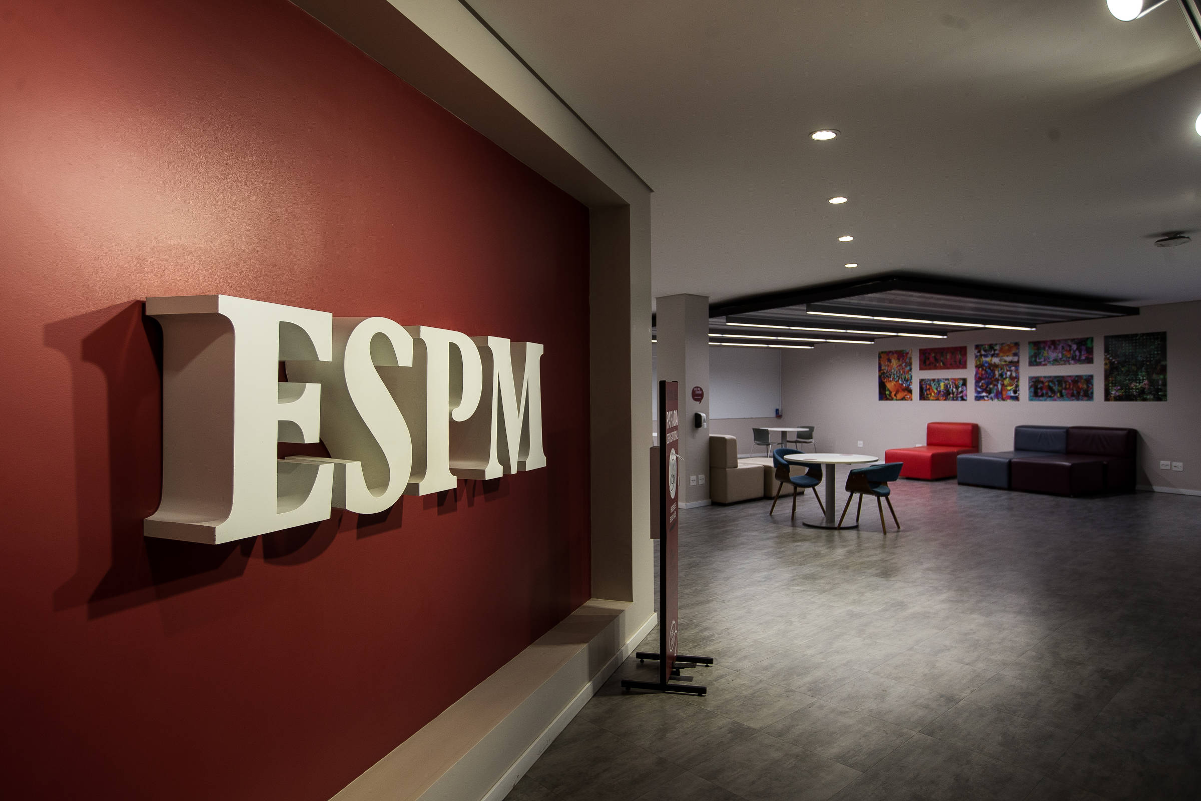 ESPM lança prêmio anual de jornalismo em seminário em São Paulo
